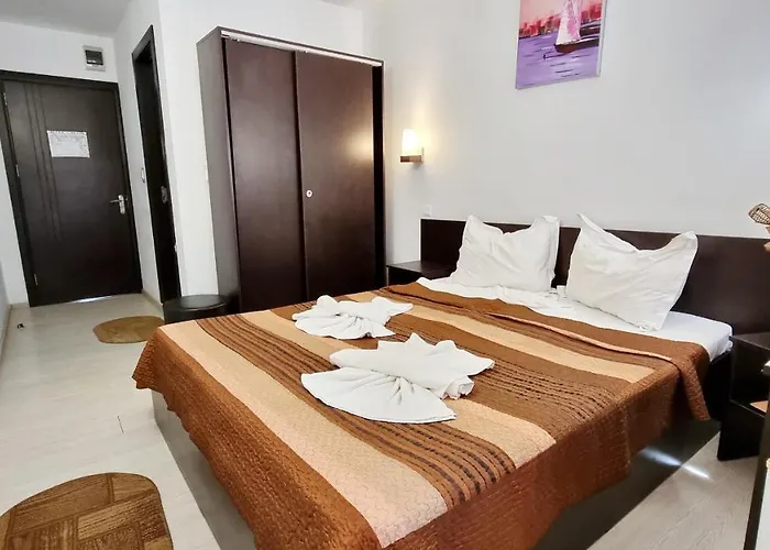 Azur 2* Észak-Eforie